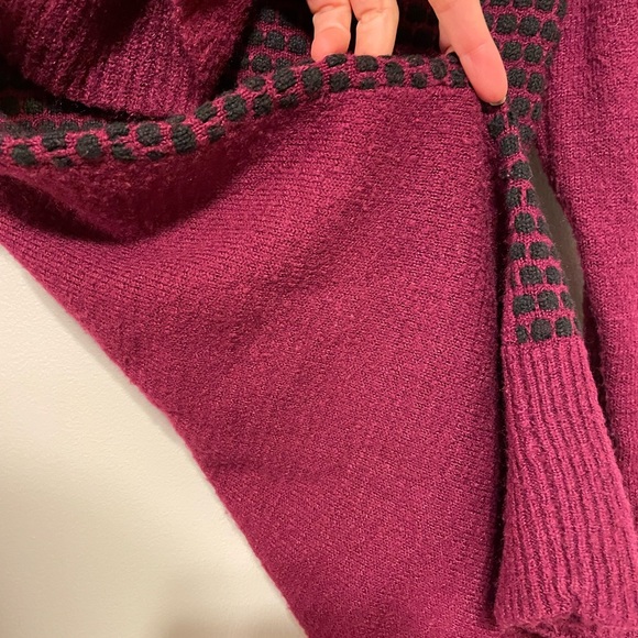 Candie’s Medium sweater long maroon wine - Picture 4 of 4